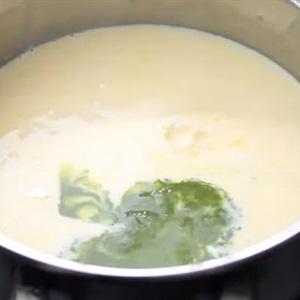 Cách làm bánh flan hương trà xanh