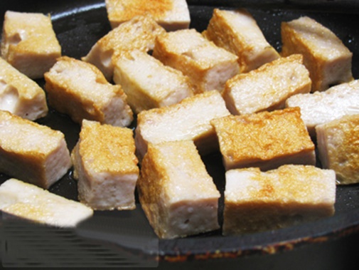 Bánh gà chiên xù thơm ngon giòn rụm