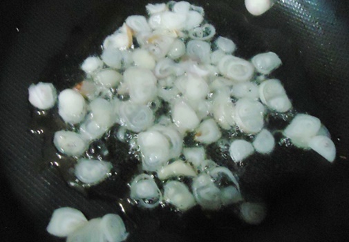 Bánh gà chiên xù thơm ngon giòn rụm