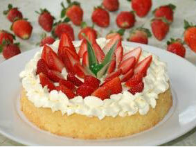 Bánh ga-tô dâu tây