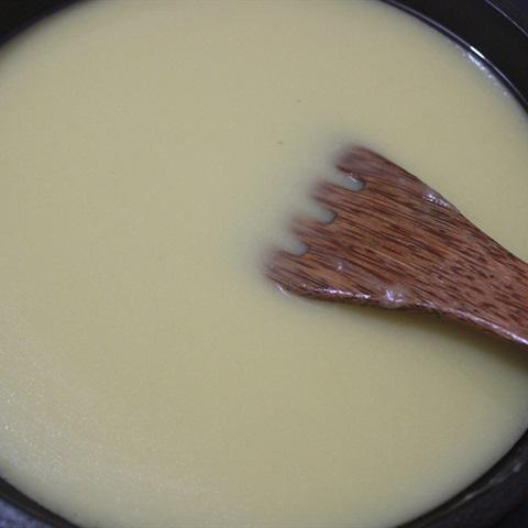 Cách làm bánh gấc đỏ mọng