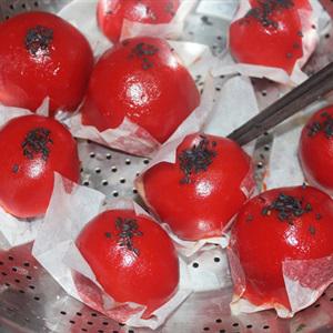 Cách làm bánh gấc đỏ mọng