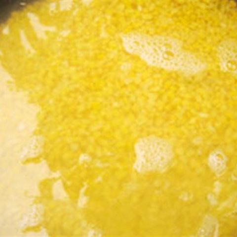 Cách làm bánh gấc đỏ