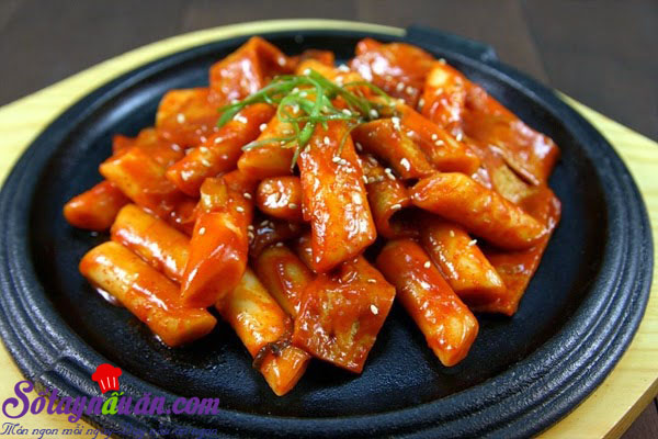 Bánh gạo Tteokbokki hàn quốc cay bỏng miệng