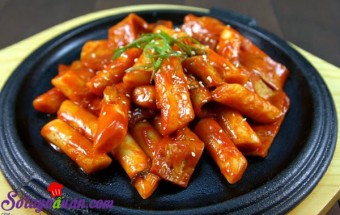 Bánh gạo Tteokbokki hàn quốc cay bỏng miệng