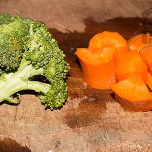 Cách làm bánh gạo xào chay cay