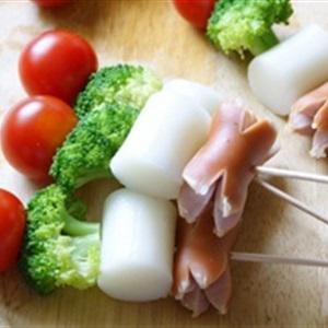 Cách làm bánh gạo xiên que