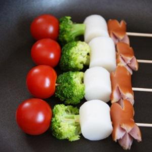 Cách làm bánh gạo xiên que