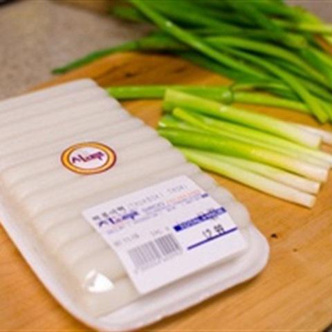 Cách làm bánh gạo xiên thịt bò chiên