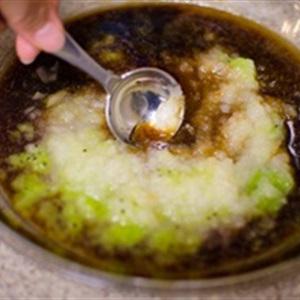 Cách làm bánh gạo xiên thịt bò chiên