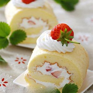 Cách làm bánh gato cuộn dâu tây