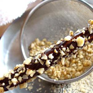 Cách làm bánh gậy phủ chocolate