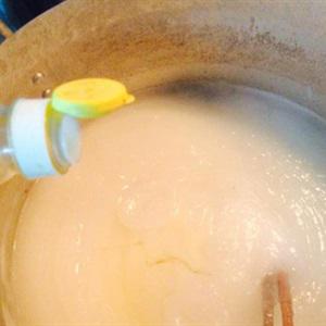 Cách làm bánh giò hấp cách thủy