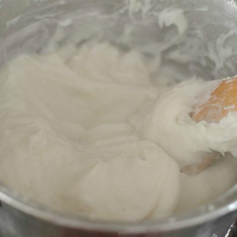 Cách làm bánh giò mềm béo