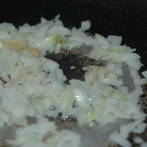 Cách làm bánh giò nhân thịt