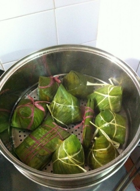 Bánh giò nóng hổi