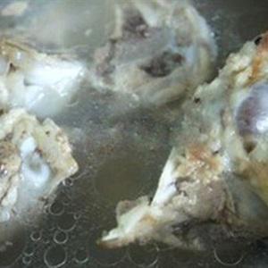 Cách làm bánh giò nóng