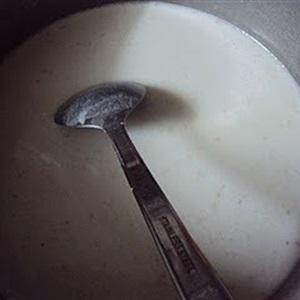 Cách làm bánh giò nóng