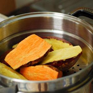 Cách làm bánh gối khoai lang nhân rau củ