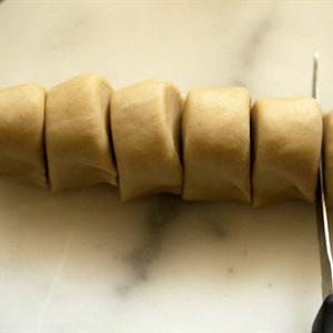 Bánh gối nhân khoai lang