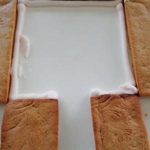 Cách làm bánh gừng hình nhà