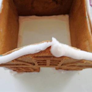 Cách làm bánh gừng hình nhà