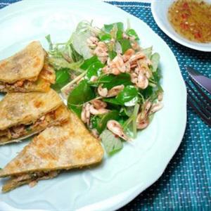 Cách làm bánh hành chiên tép
