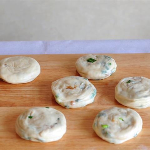 Cách làm bánh hành tóp mỡ