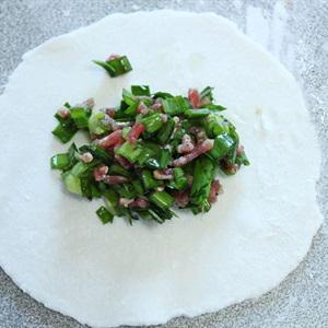 Cách làm bánh hẹ chiên