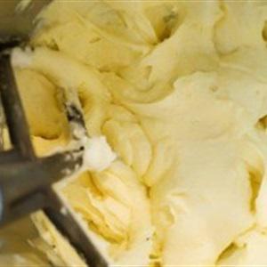 Cách làm bánh hình cây thông