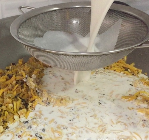 Bánh hoa lơ nướng phomai chỉ với 5 nguyên liệu đơn giản mà ngon hết ý