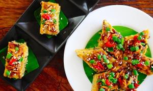 Bánh hoa lơ nướng phomai chỉ với 5 nguyên liệu đơn giản mà ngon hết ý