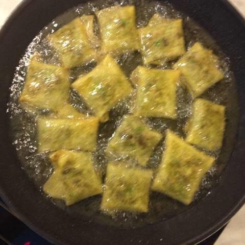 Cách làm bánh hoành thánh chiên