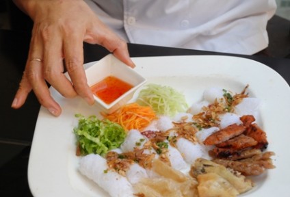 Bánh hỏi thịt nướng Nha Trang