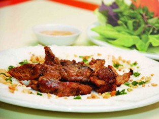 Bánh hỏi thịt nướng