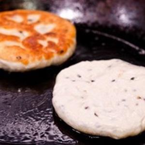 Cách làm bánh Hotteok kiểu Hàn