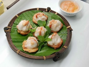 Bánh ít ram tôm thịt