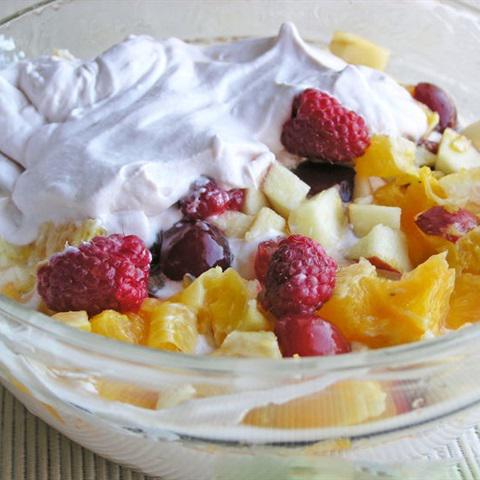 Cách làm bánh kem biscuit trái cây