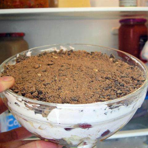 Cách làm bánh kem biscuit trái cây