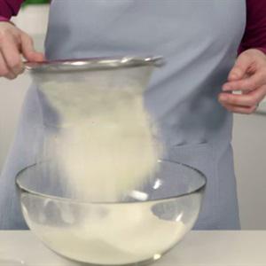 Cách làm bánh kem chocolate đơn giản