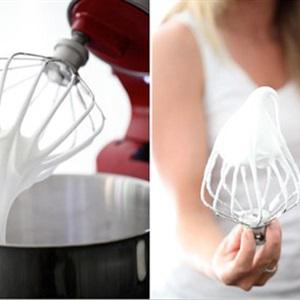 Cách làm bánh kem dâu bạc hà