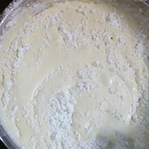 Cách làm bánh kem hoa hồng tặng mẹ