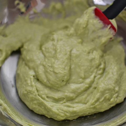 Cách làm bánh kem phô mai bơ không dùng lò nướng