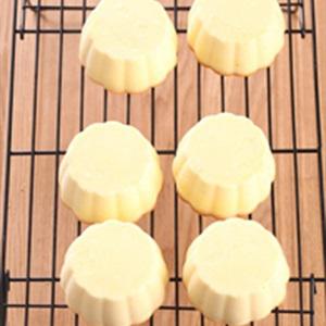 Cách làm bánh kem phô mai kèm trái cây