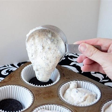 Cách làm bánh kem phô mai oreo