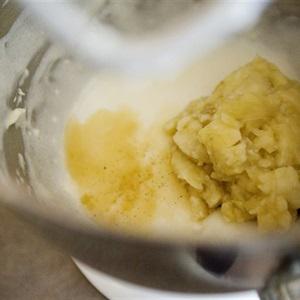 Cách làm bánh kem vani chuối