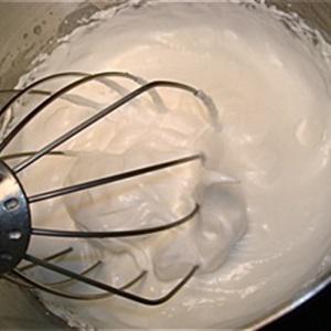 Cách làm bánh kem xốp cho Halloween