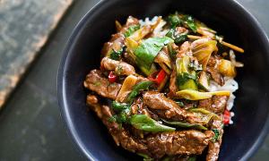 Bánh kếp đậu xanh nhân thập cẩm kiểu Hàn