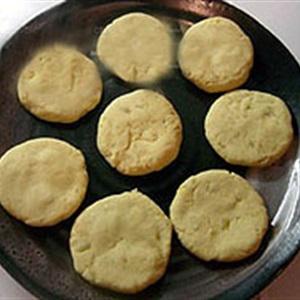 Cách làm bánh khoai lang bao chuối