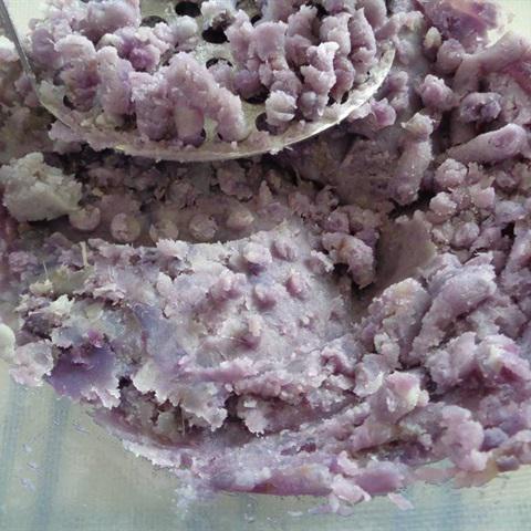 Cách làm bánh khoai lang bọc phô mai